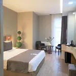 Grand Park Center 3*