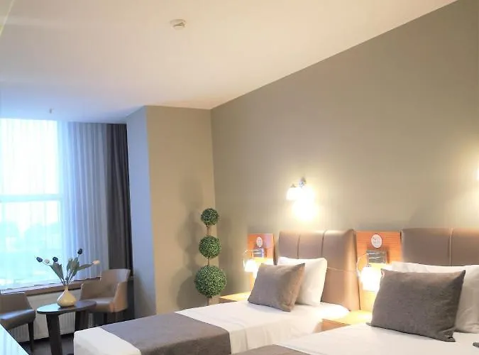 Grand Park Center ホテル 3*