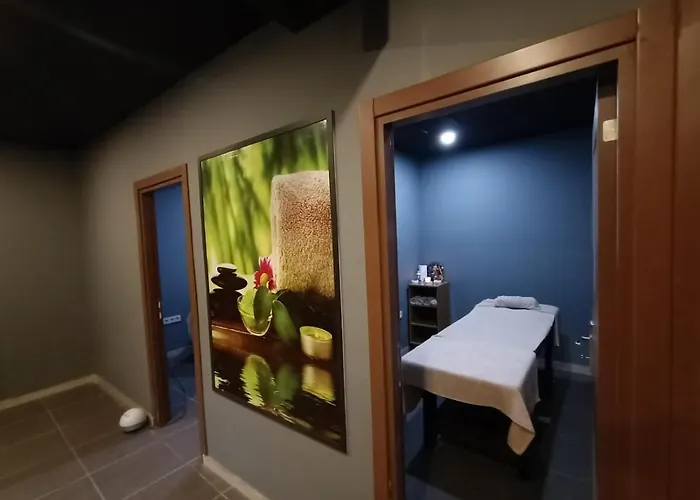 Grand Park Center ホテル 3*