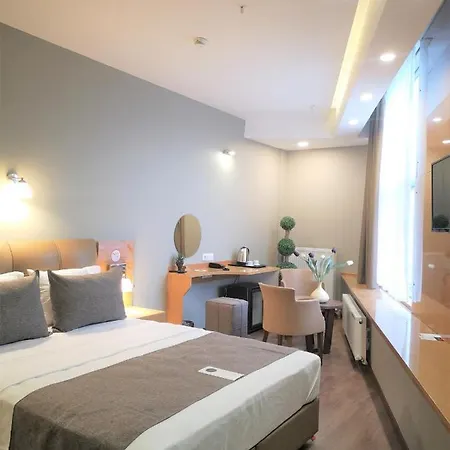 Hotel Grand Park Center 3*