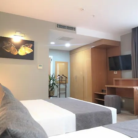Ξενοδοχείο Grand Park Center 3*