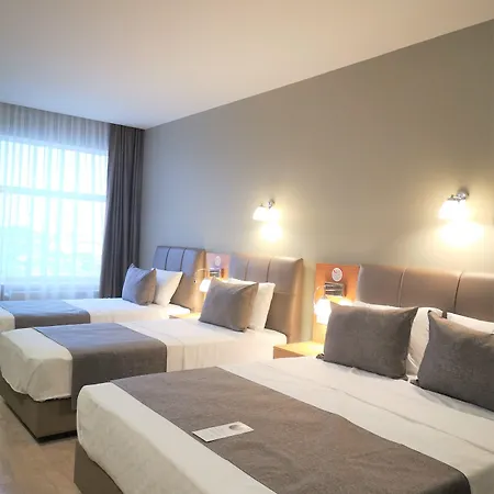 Grand Park Center 3*